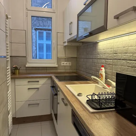 Dolce White Budapest